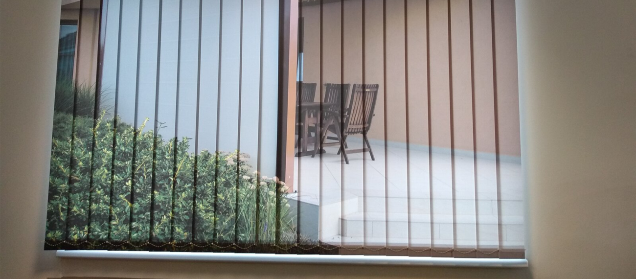 Žaluzie a rolety s potiskem